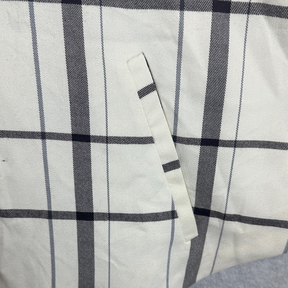 Apostrophe Women's Size 16/18W Cream and Black Plaid Button-Down Cape Top - Picture 5 of 7